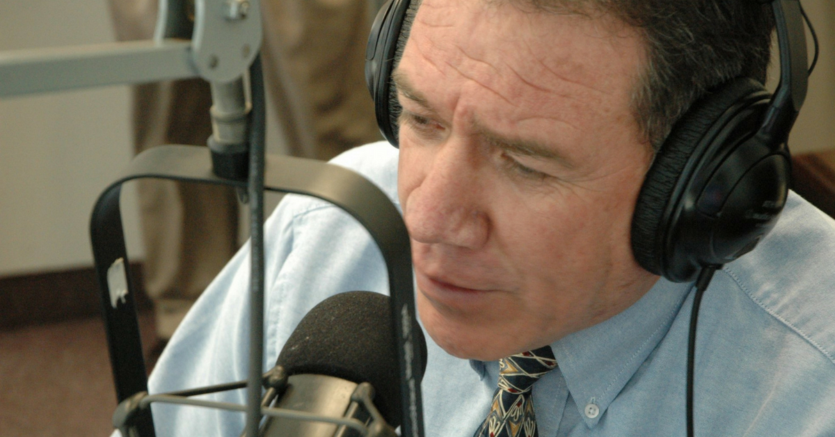 Toma Un Minuto - Hugo Salinas